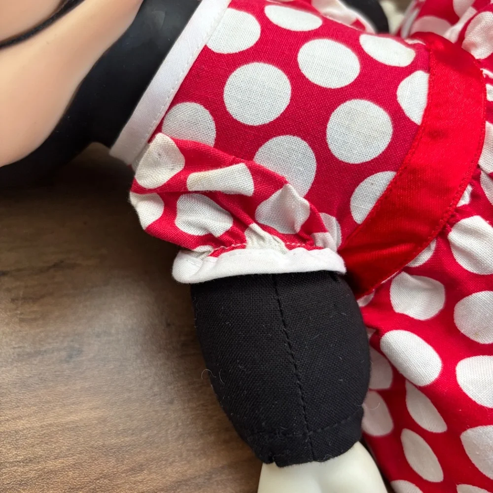 VINTAGE Disney Mouseketoys Minnie Mouse Rubber Face Soft Body Stuffed Doll Plush